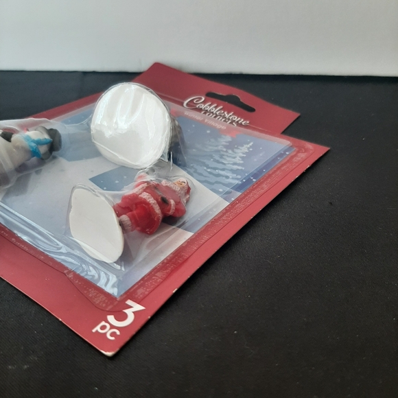 Cobblestone Corners Christmas Winter Village Miniature Figure Set 3-pc Snowman - Picture 2 of 9